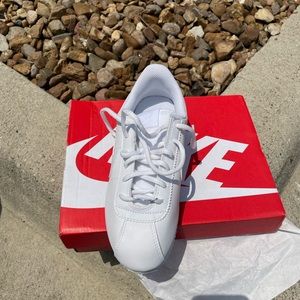 Nike Cortez Basic SL GS 'Triple White 4 1/2